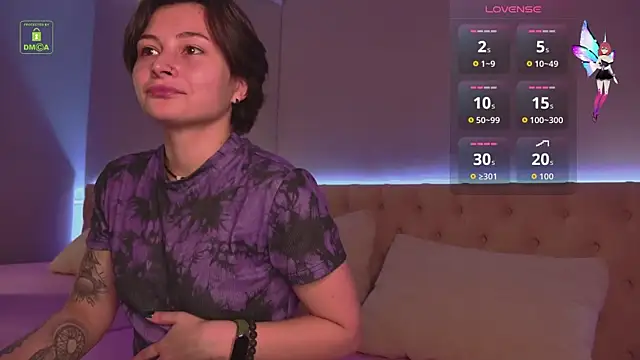 Ishtar Divine online show from 10-19-25, 03:56