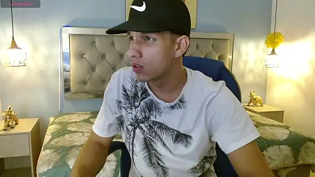 Snapshot of Jheidertwink chatting on 01-05-25, 03:32 Jheidertwink online show from 01-05-25, 03:32