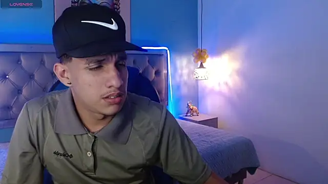 Snapshot of Jheidertwink chatting on 01-15-25, 03:22 Jheidertwink online show from 01-15-25, 03:22