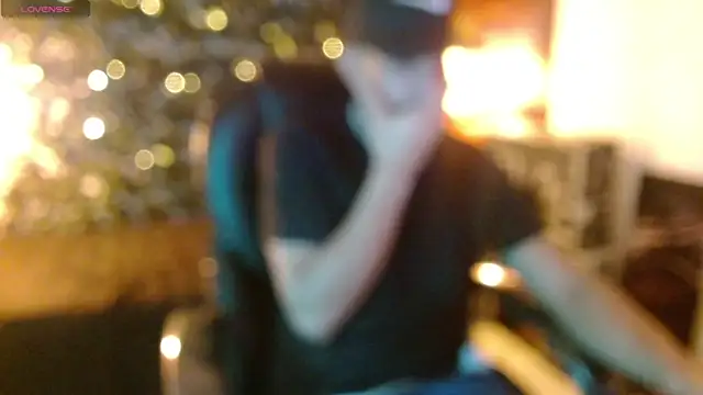 Snapshot of Jheidertwink chatting on 01-25-25, 04:03 Jheidertwink online show from 01-25-25, 04:03