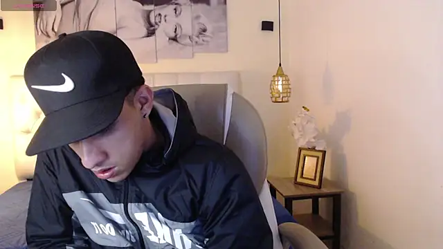 Snapshot of Jheidertwink chatting on 01-29-25, 03:44 Jheidertwink online show from 01-29-25, 03:44