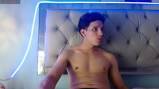 Snapshot of Jheidertwink chatting on 02-09-25, 06:33 Jheidertwink online show from 02-09-25, 06:33