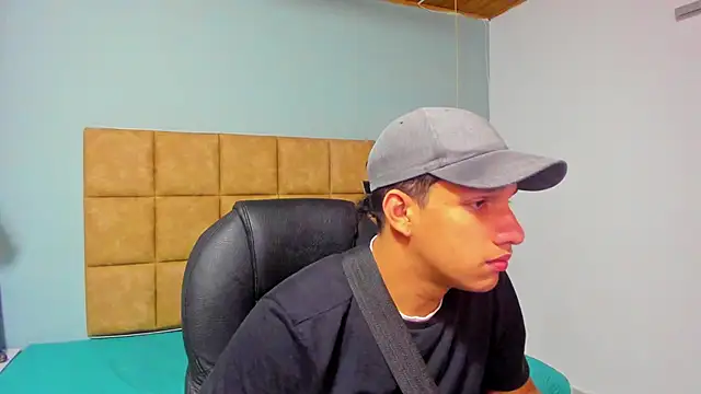 Snapshot of Jheidertwink chatting on 09-14-25, 12:26 Jheidertwink online show from 09-14-25, 12:26