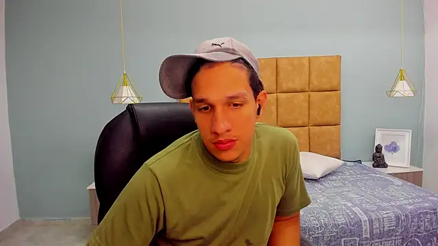 Snapshot of Jheidertwink chatting on 09-21-25, 12:29 Jheidertwink online show from 09-21-25, 12:29