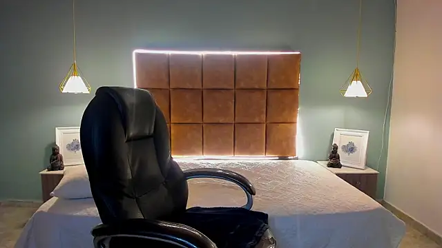 Snapshot of Jheidertwink chatting on 09-25-25, 12:53 Jheidertwink online show from 09-25-25, 12:53