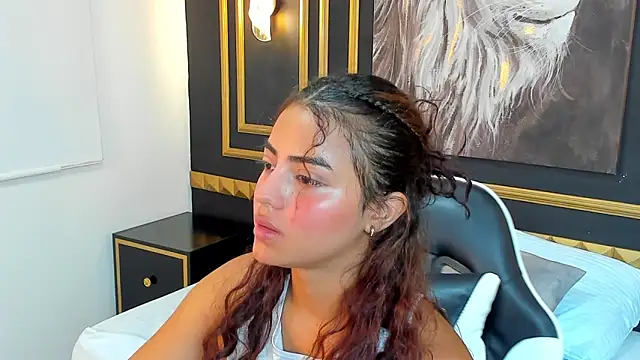 Snapshot of yaya23x chatting on 02-08-25, 12:28 yaya23x online show from 02-08-25, 12:28