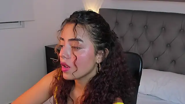 Snapshot of yaya23x chatting on 02-13-25, 07:31 yaya23x online show from 02-13-25, 07:31