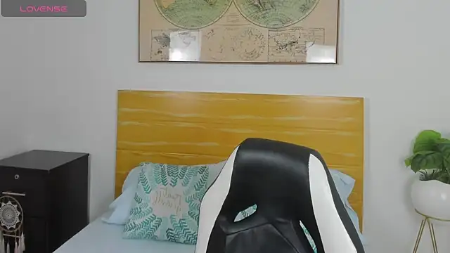 Snapshot of yaya23x chatting on 03-01-25, 12:12 yaya23x online show from 03-01-25, 12:12