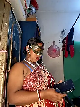 Snapshot of Real_Desi_Couple chatting on 04-18-26, 04:33 Real Desi Couple online show from 04-18-26, 04:33