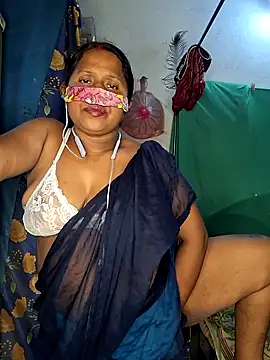 Snapshot of Real_Desi_Couple chatting on 04-21-26, 05:39 Real Desi Couple online show from 04-21-26, 05:39