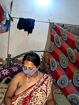 Snapshot of Real_Desi_Couple chatting on 05-21-26, 06:26 Real Desi Couple online show from 05-21-26, 06:26