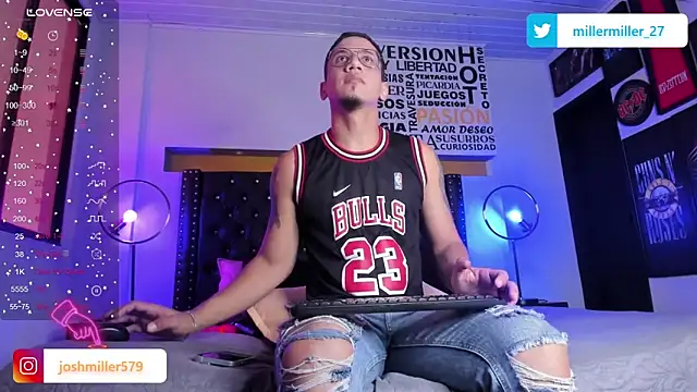 Snapshot of JoshMillerr_ chatting on 02-04-25, 07:33 JoshMillerr online show from 02-04-25, 07:33