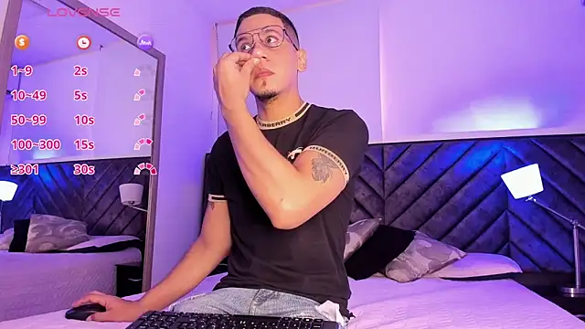 Snapshot of JoshMillerr_ chatting on 02-27-25, 03:59 JoshMillerr online show from 02-27-25, 03:59