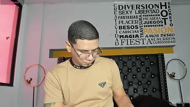 Snapshot of JoshMillerr_ chatting on 03-05-25, 08:00 JoshMillerr online show from 03-05-25, 08:00