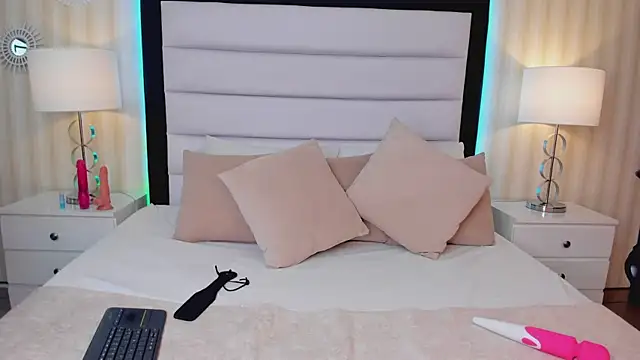 GenessisLee online show from 12-12-24, 07:37