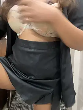 HoneyBearCpl online show from 03-25-26, 04:02