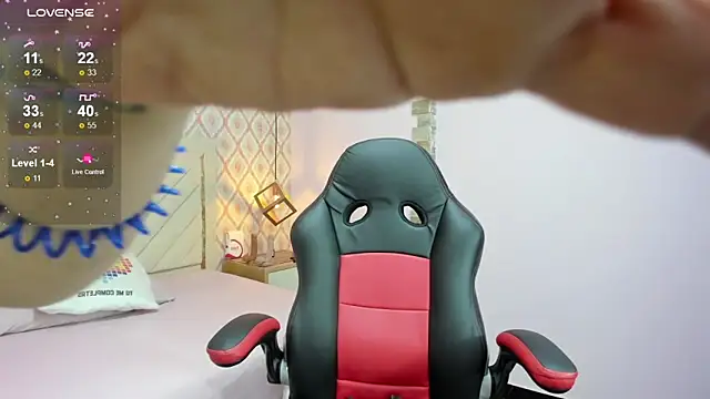 Snapshot of GIANNABONET chatting on 01-28-25, 07:21 GIANNABONET online show from 01-28-25, 07:21