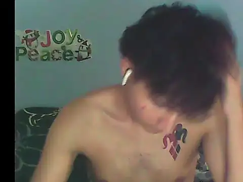 Charley quin online show from 12-21-24, 01:58