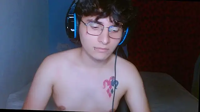 Charley quin online show from 04-28-26, 02:27