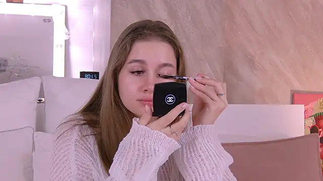 EllieHayes online show from 11-10-25, 06:07