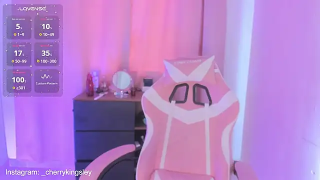 Snapshot of _cherrykingsley1 chatting on 03-02-25, 02:00  cherrykingsley1 online show from 03-02-25, 02:00