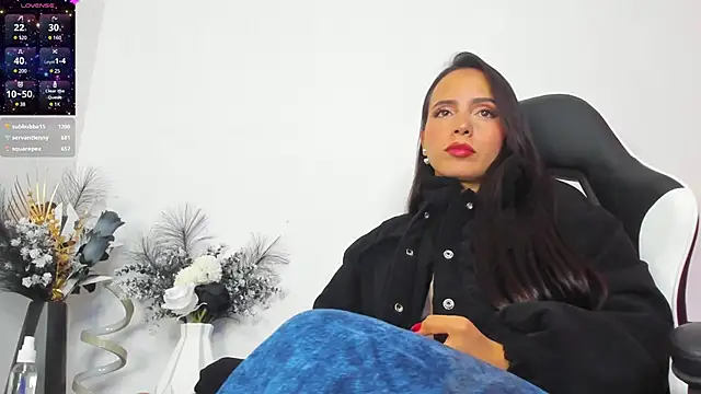 Snapshot of ZAFIRO_WINSLOW chatting on 03-15-25, 03:48 ZAFIRO WINSLOW online show from 03-15-25, 03:48