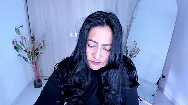 Adele Sweett online show from 07-18-26, 11:03
