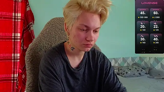 esajukyy online show from 02-26-25, 05:53