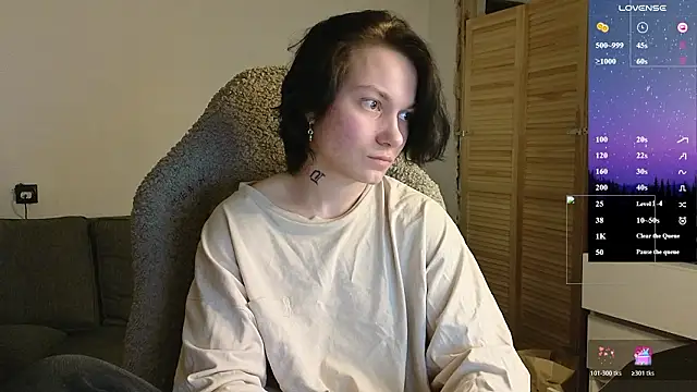 Snapshot of esajukyy chatting on 02-28-26, 01:01 esajukyy online show from 02-28-26, 01:01