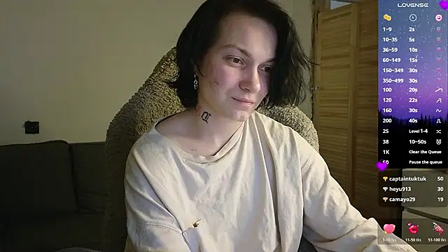 Snapshot of esajukyy chatting on 03-09-26, 04:00 esajukyy online show from 03-09-26, 04:00