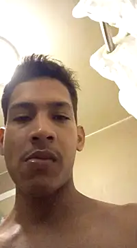 Snapshot of xxnx6969 chatting on 12-22-24, 01:00 xxnx6969 online show from 12-22-24, 01:00