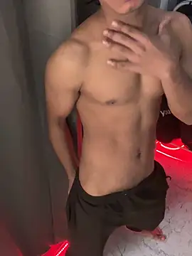 Snapshot of nick__yy chatting on 10-06-25, 10:34 nick yy online show from 10-06-25, 10:34