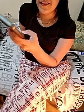 ShadiaStar online show from 02-24-25, 11:30