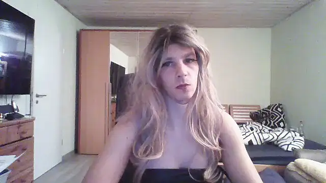 Kinky-Kristina online show from 10-03-25, 08:39