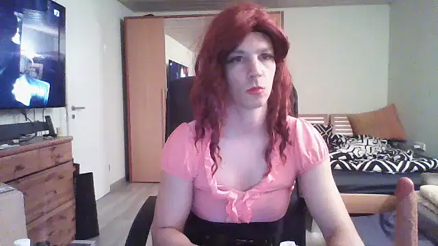 Kinky-Kristina online show from 10-21-25, 06:30