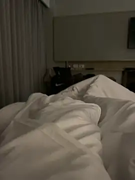 Snapshot of knudelboy2 chatting on 09-24-25, 03:21 knudelboy2 online show from 09-24-25, 03:21