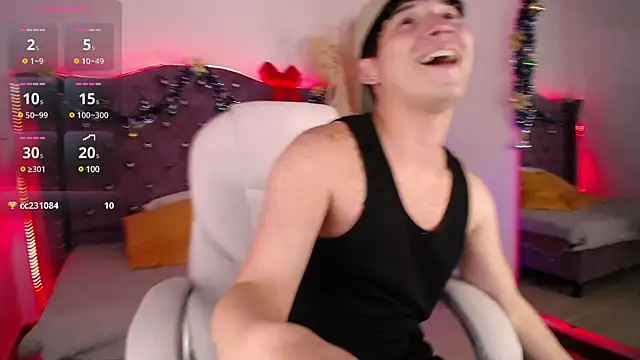 Snapshot of JustinMiller__ chatting on 12-17-24, 10:44 JustinMiller online show from 12-17-24, 10:44