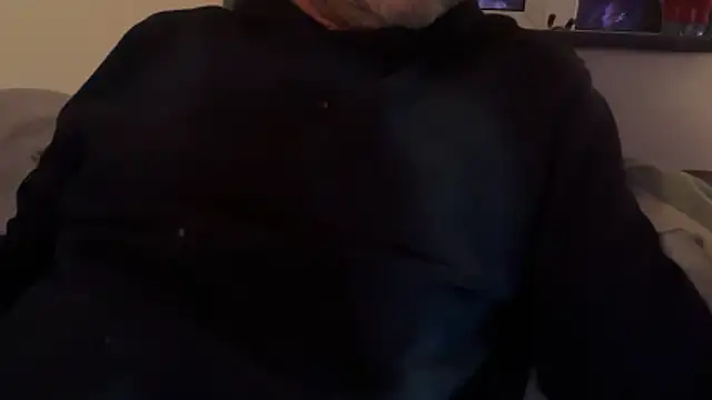 Snapshot of houy111111 chatting on 12-05-25, 06:15 houy111111 online show from 12-05-25, 06:15