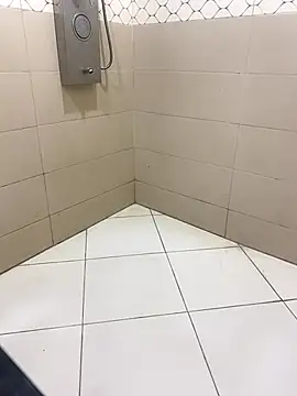 Lahcene online show from 10-15-25, 03:23