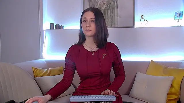 VictoriaArdern online show from 01-28-25, 06:49