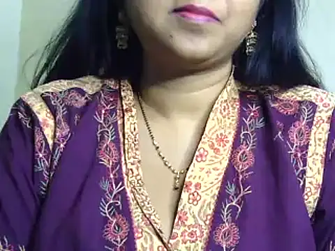 Snapshot of Suhana-sapna chatting on 01-09-25, 02:01 Suhana-sapna online show from 01-09-25, 02:01