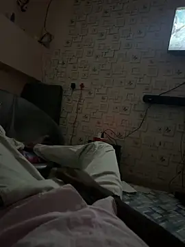 Snapshot of mahiking chatting on 03-14-25, 01:02 mahiking online show from 03-14-25, 01:02