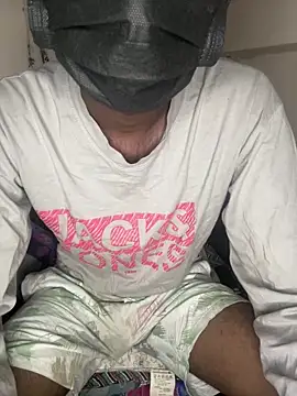 Snapshot of mahiking chatting on 03-17-25, 06:00 mahiking online show from 03-17-25, 06:00