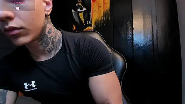 Flynn Riider online show from 11-22-25, 05:34