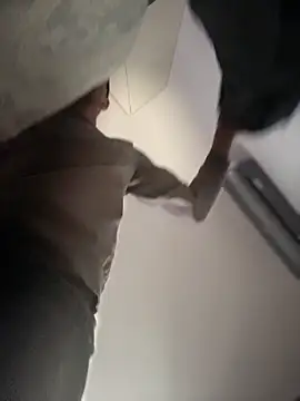 Snapshot of -yakimov- chatting on 03-21-26, 01:05 -yakimov- online show from 03-21-26, 01:05