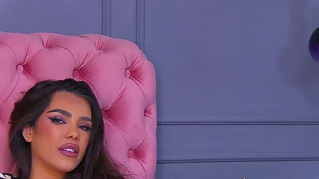 Nicole Diva online show from 01-20-25, 10:07