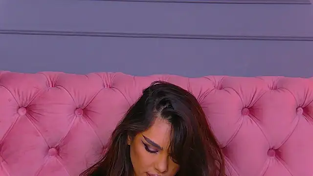 Nicole Diva online show from 02-15-25, 01:05