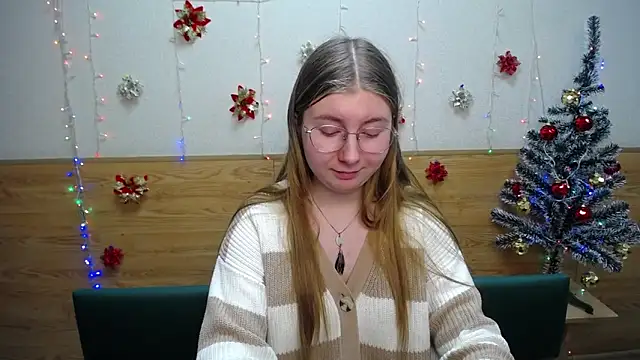 Snapshot of RysaKosaYlya chatting on 01-16-25, 09:05 RysaKosaYlya online show from 01-16-25, 09:05