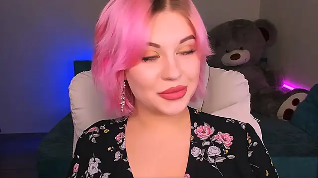 Snapshot of evaharve chatting on 12-14-24, 10:50 evaharve online show from 12-14-24, 10:50