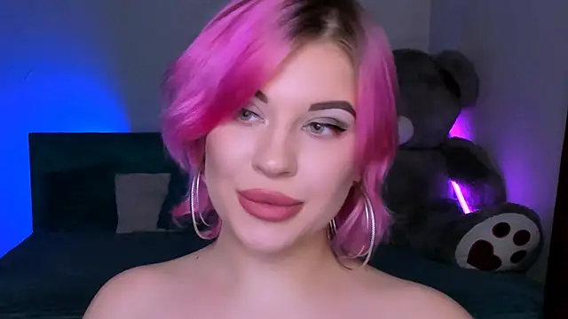 Snapshot of evaharve chatting on 01-04-25, 12:37 evaharve online show from 01-04-25, 12:37